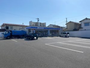 ローソン岡山益野店　830ｍ（徒歩11分）<br>営業時間：２４時間営業