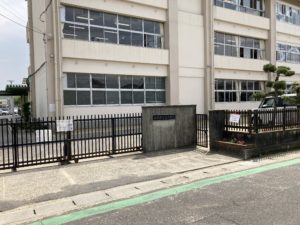 倉敷市立庄中学校　340m（徒歩5分）<br>教育目標：未来を切り拓き心情豊かでたくましい生徒を育成する<br>・規律正しくチャレンジする生徒<br>・個性を伸ばし自ら学ぶ意欲をもつ生徒<br>・思いやりの心をもち、健やかな体を育成する生徒