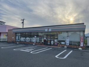 セブンイレブン下関清末店（約1,210ｍ・徒歩約16分）／24時間営業 店休日：原則無し