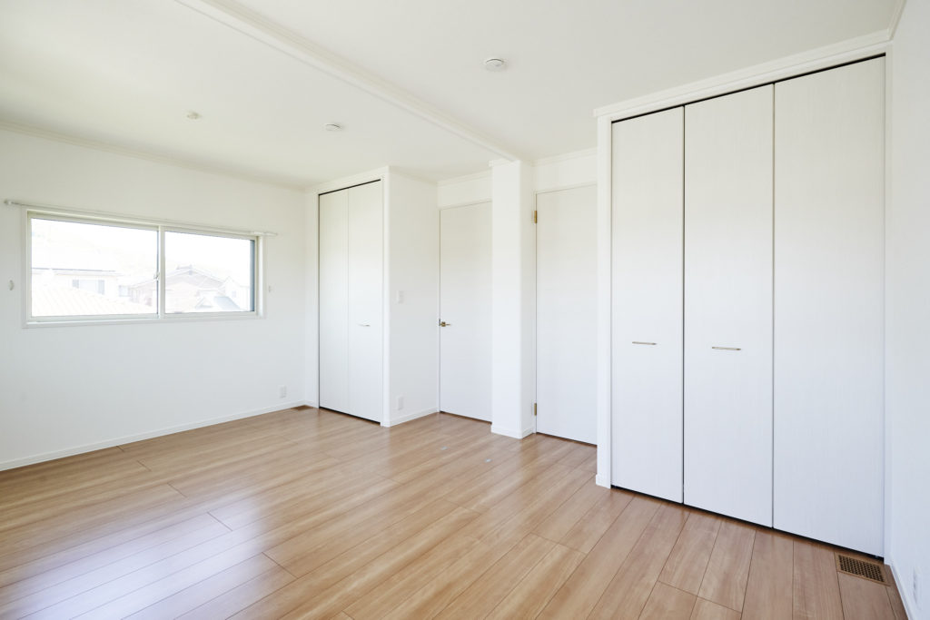 子ども室は当初大きな1部屋ですが、将来簡単に壁で仕切れます。