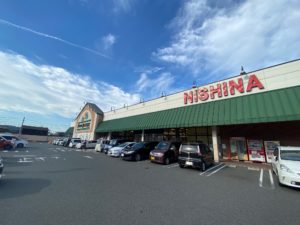 スーパー　ニシナ児島下の町店　370ｍ (徒歩5分)