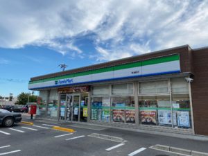 ファミリーマート琴浦西店　660ｍ (徒歩9分)【安心の24時間営業】