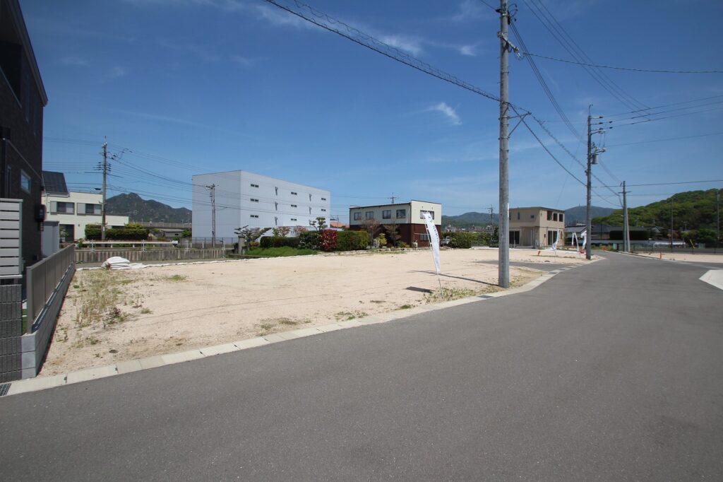 防府市仁井令町
