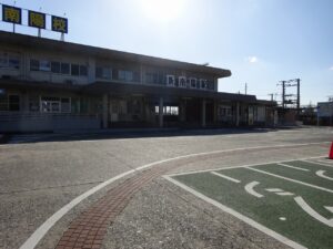 山陽本線新南陽駅（約3,620ｍ・徒歩約46分）【JR徳山駅まで1駅】