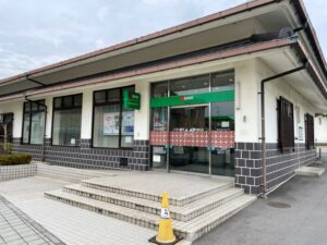 トマト銀行 早島支店 800m（徒歩10分）