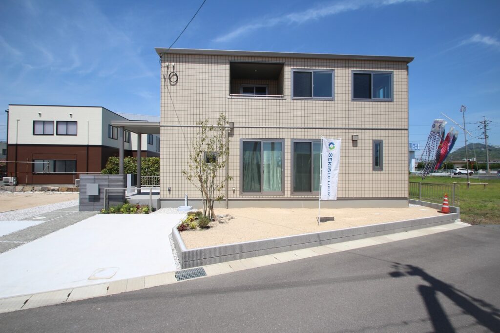 防府市仁井令町8号地