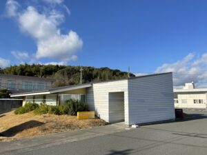 みどりの丘歯科医院（約100ｍ・徒歩約2分）