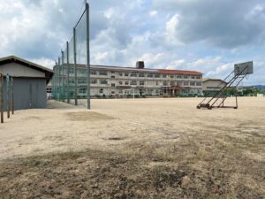 福山市立駅家南中学校　約1,500ｍ　徒歩19分