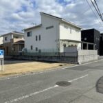幅員6.5ｍのゆったりとした前面道路です。