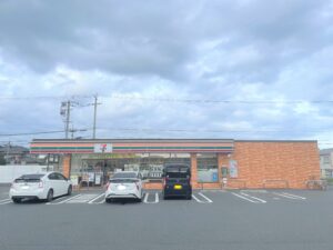 セブンイレブン津山北園店　400m~480m（徒歩6～7分）