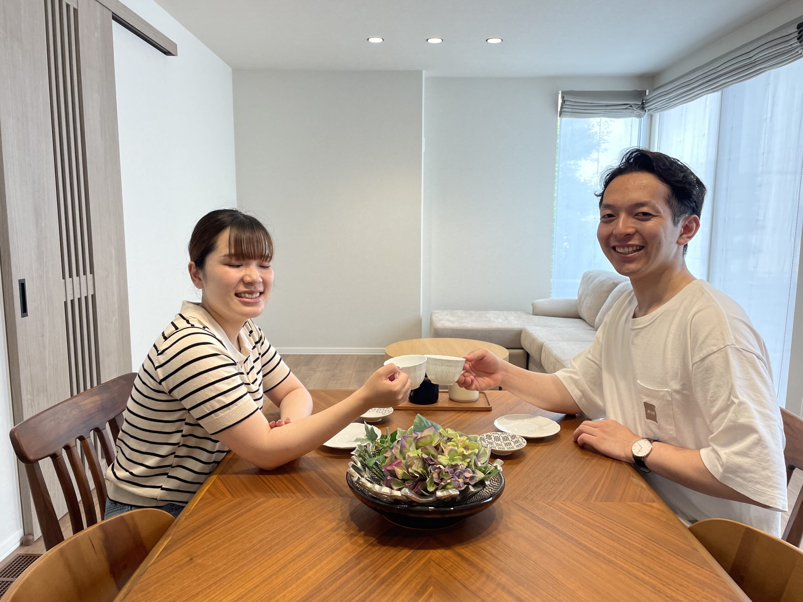 【コミュニケーションの中心となる明るいダイニングを設計！】
