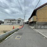 前面道路 (5号地)　東側約4ｍ