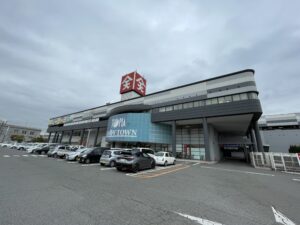 天満屋ハピータウン 児島店　650～720ｍ(徒歩9分)