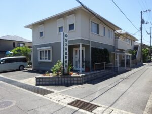 坂本耳鼻咽喉科まで約280ｍ（徒歩約4分）