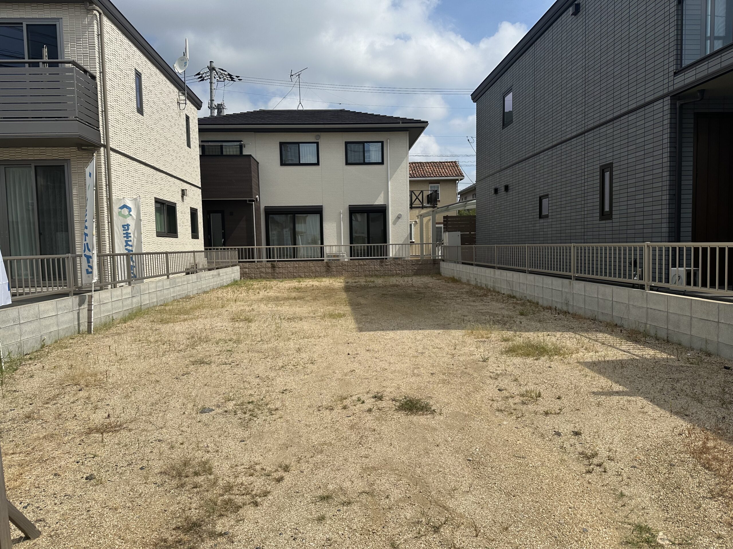 中島小学校まで徒歩4分の好立地♪