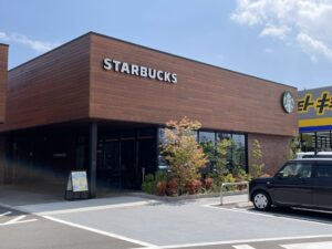 スターバックスコーヒー岡山平井店　850ｍ～930ｍ（徒歩約11分～12分）