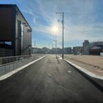 前面道路が約５～６ｍと広く、ゆとりのある分譲地です♪