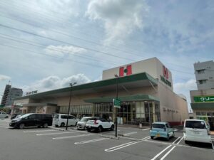 ハローズ花尻店 2,590～2,670ｍ（徒歩33～34分）