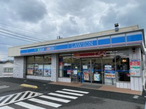 ローソン下関川中本町店まで約520ｍ（徒歩7分）／24時間営業 店休日：原則無し