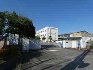 新川小学校まで約360ｍ（徒歩5分）