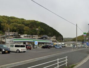 ファミリーマート尾道美ノ郷店<400～410ｍ/徒5～6分>