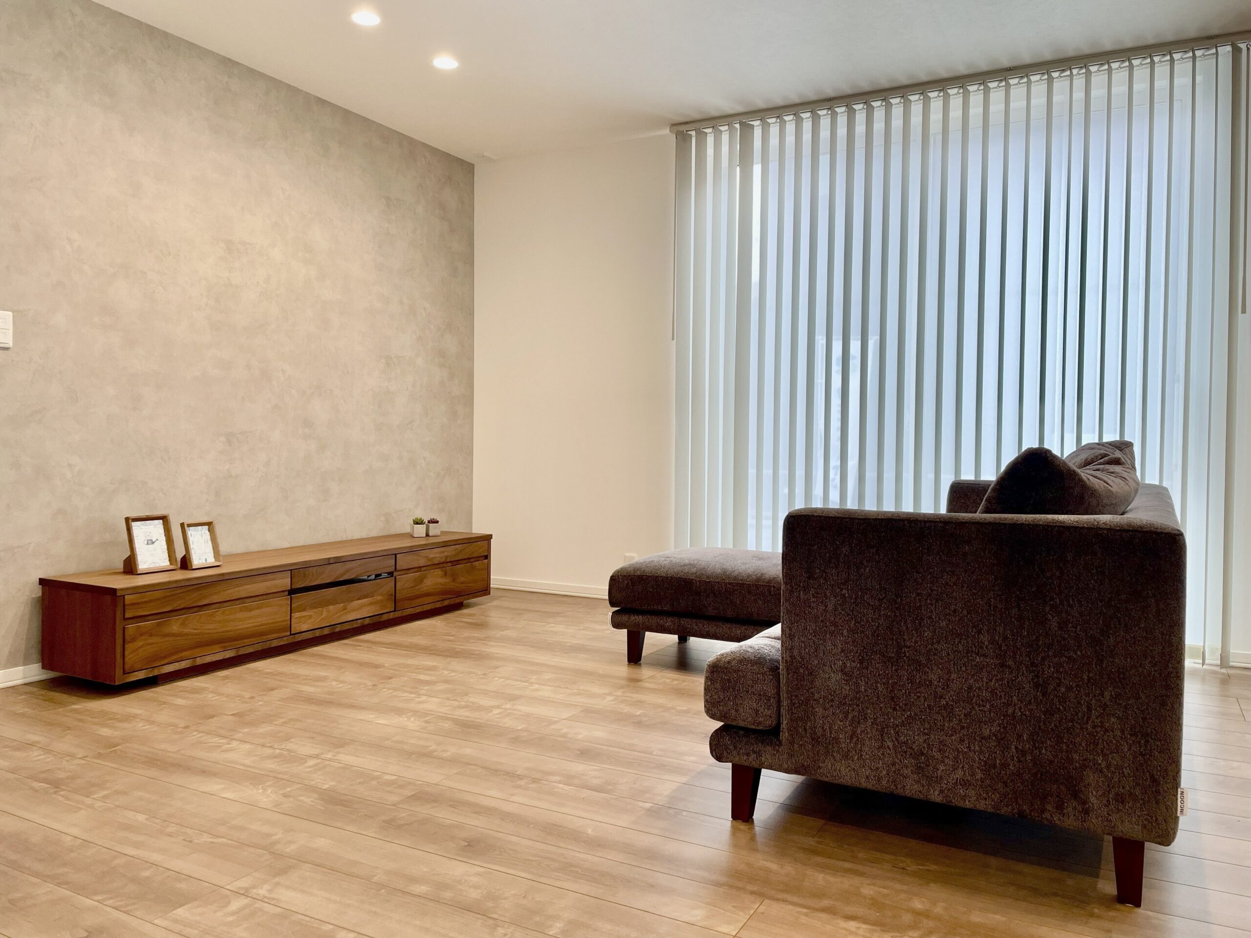 南側の連続開口で明るいLDKです♪