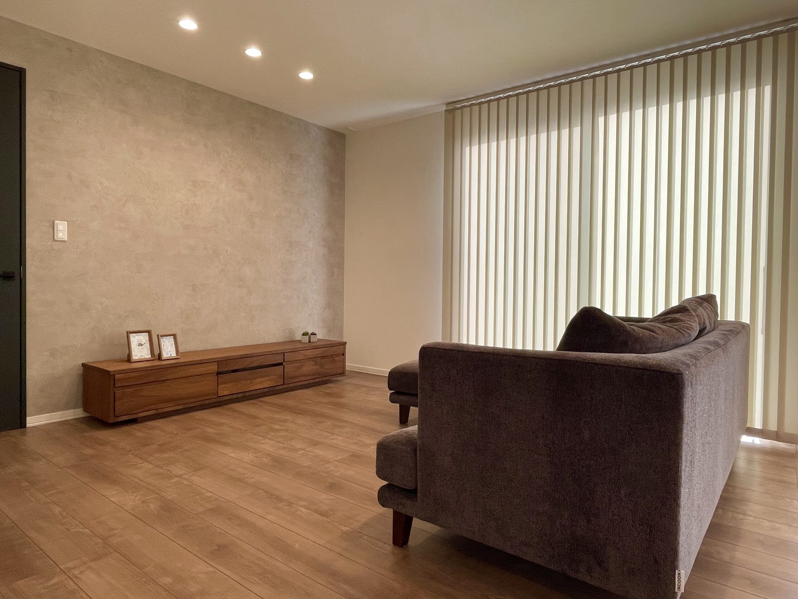 南側の連続開口で明るいLDKです♪