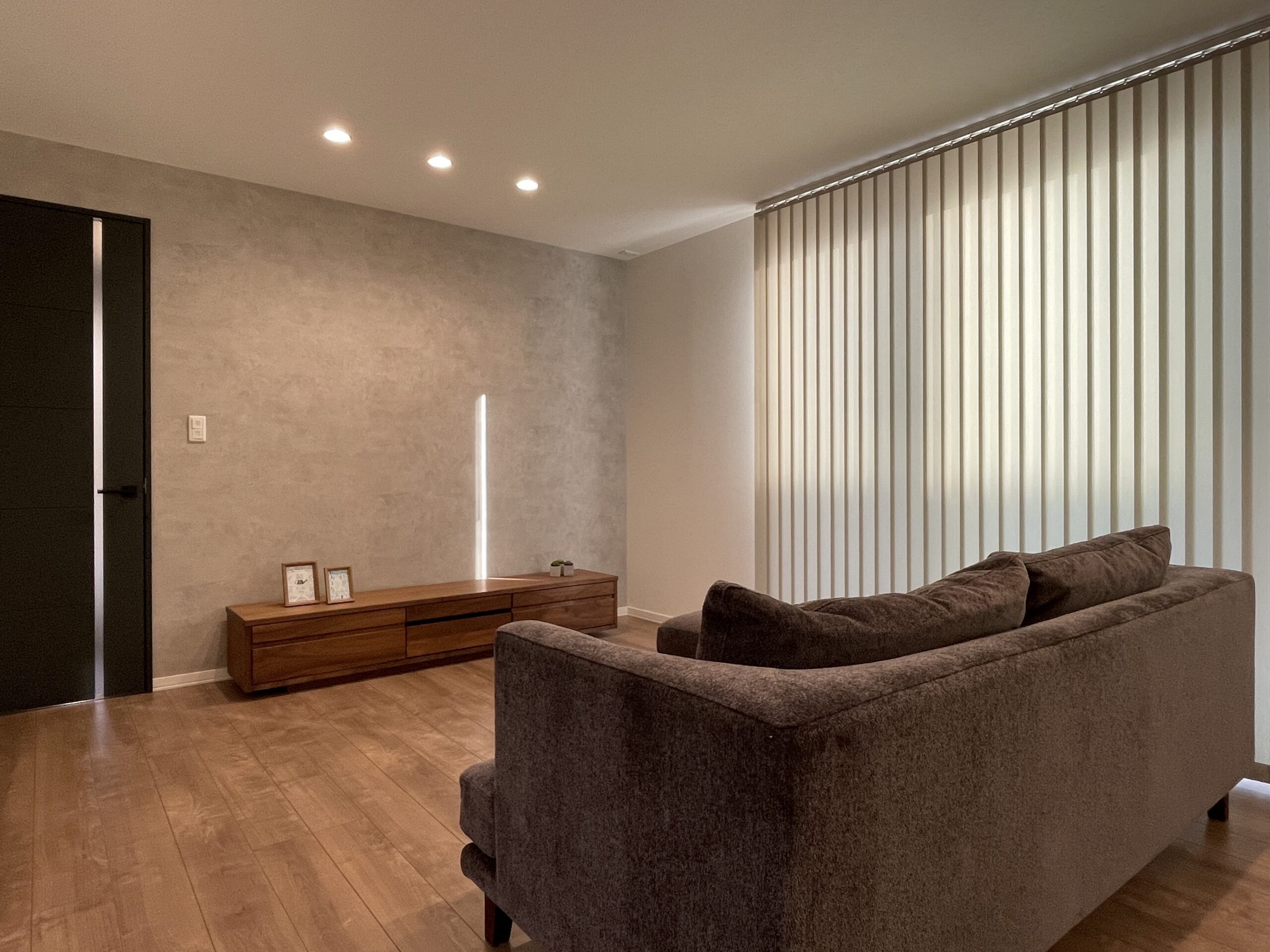 南側の連続開口で明るいLDKです♪