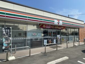 セブンイレブン下関小月インター店まで約360ｍ（徒歩5分）／24時間営業 店休日：原則無し