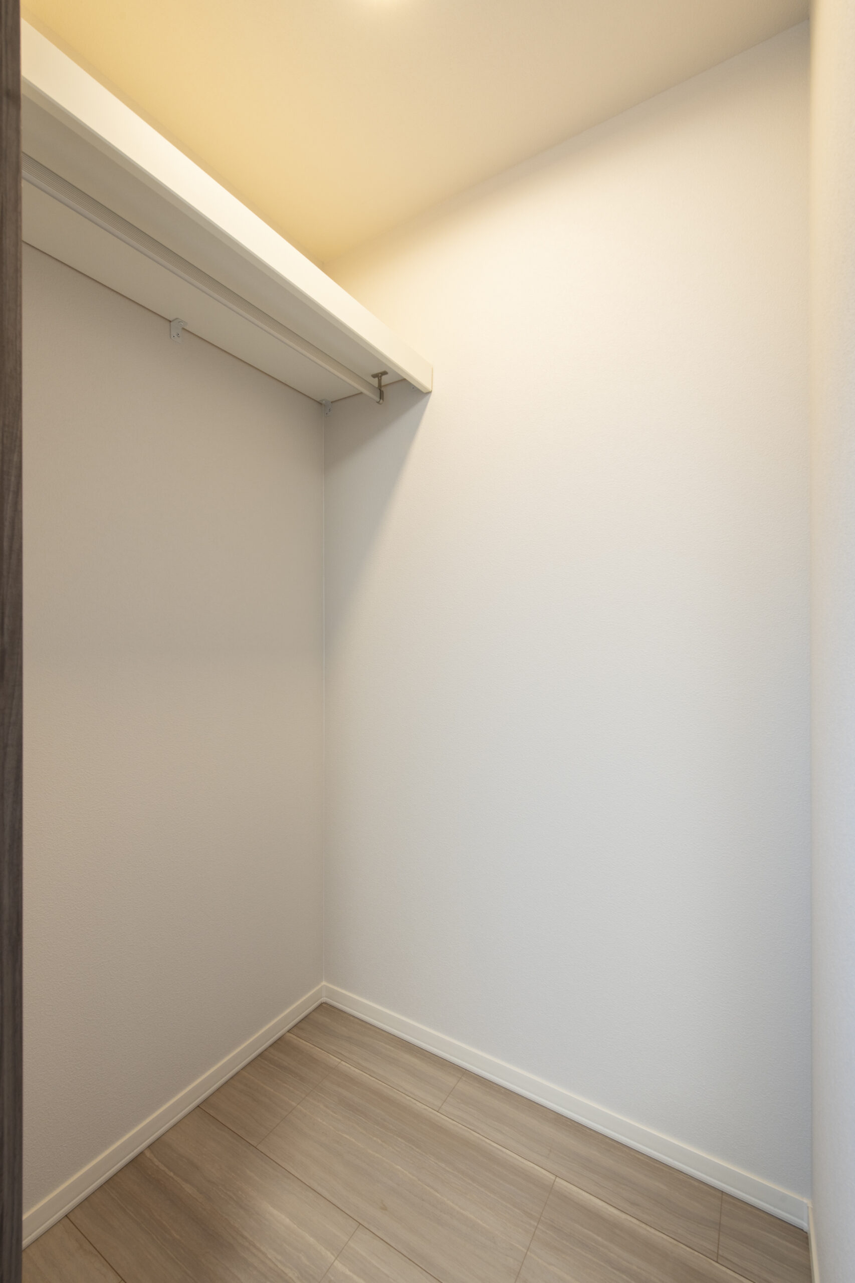 洋室にウォークインクローゼット完備（2026.5撮影）