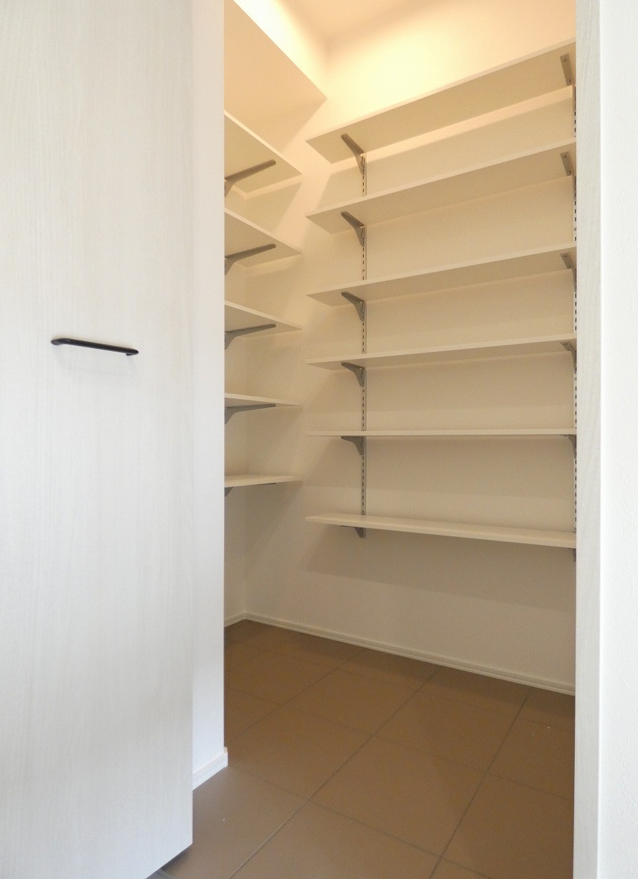 タタキ納戸も完備しています。（2025.11撮影）