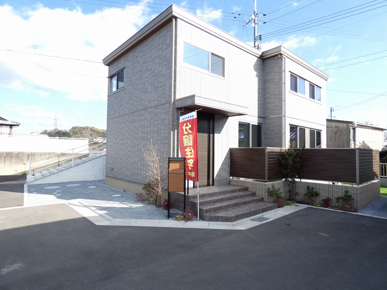 牛野谷7号地外観