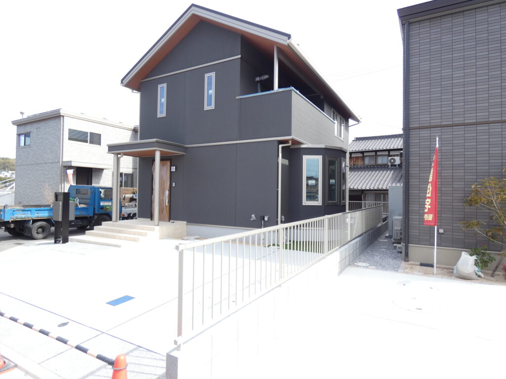 牛野谷6号地外観