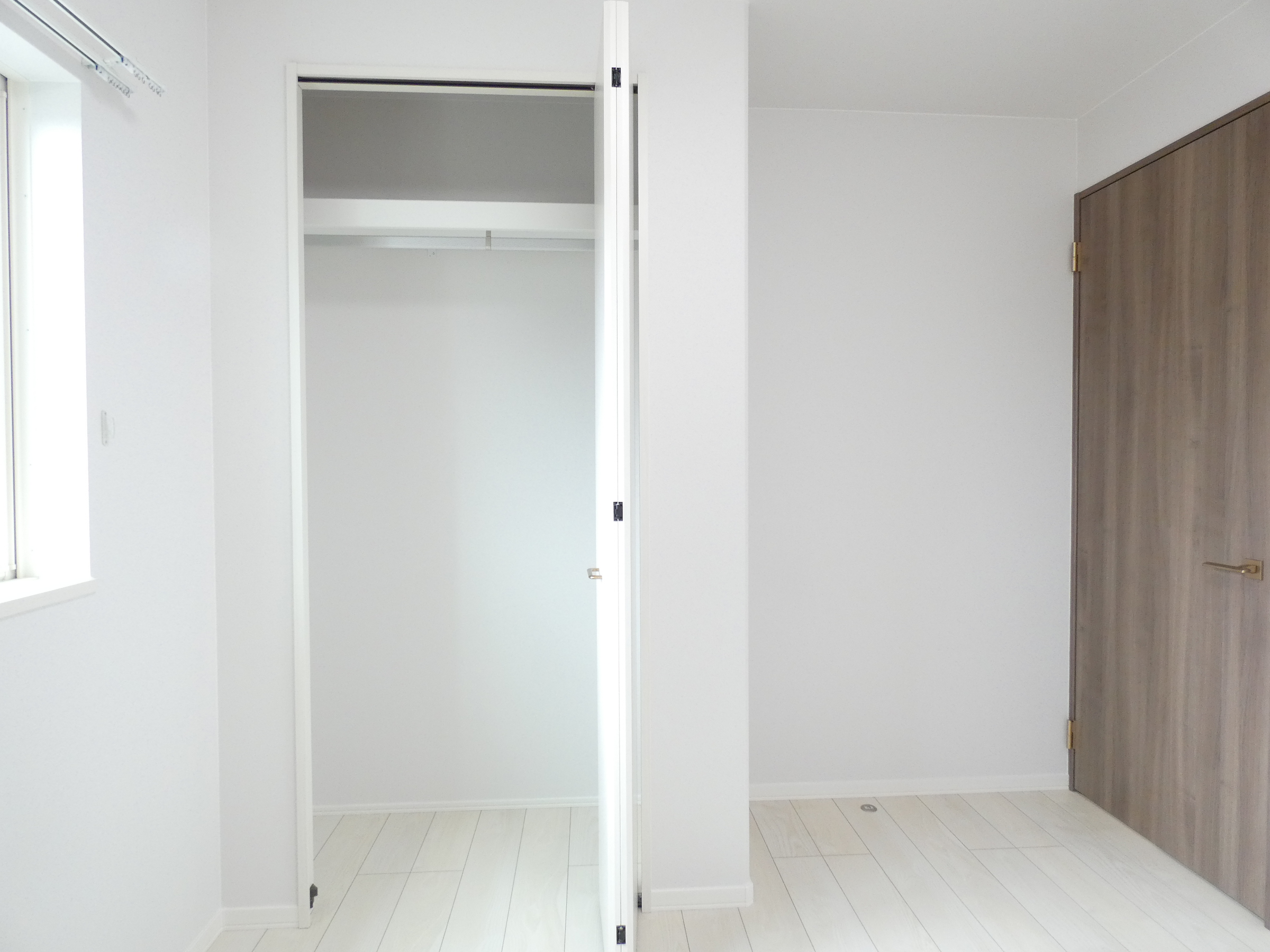 洋室にも収納を設けました！（2026.3撮影）