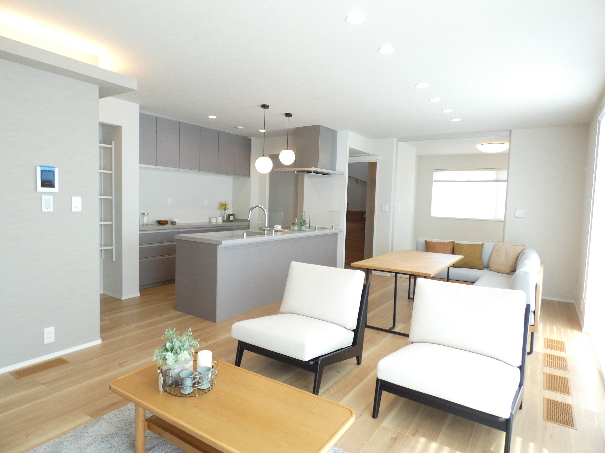 吉敷中東4号地内観