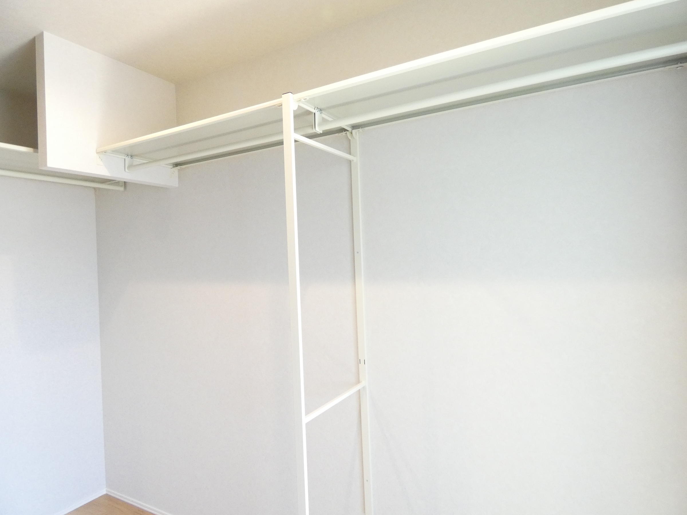 暮らしがスムーズになるクローゼット。（2026.4撮影）