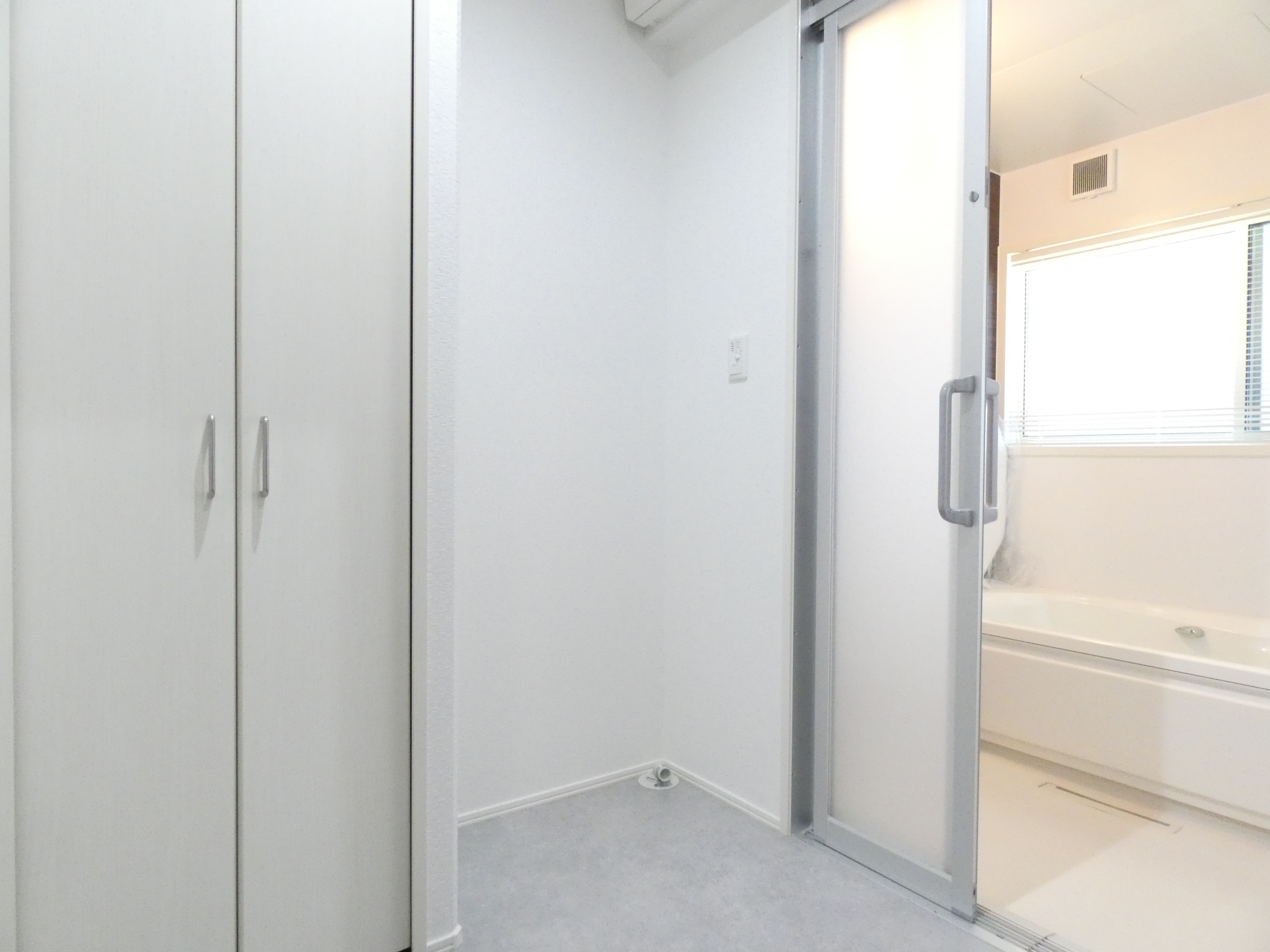 脱衣スペースと洗面スペースを分けました（2026.4撮影）