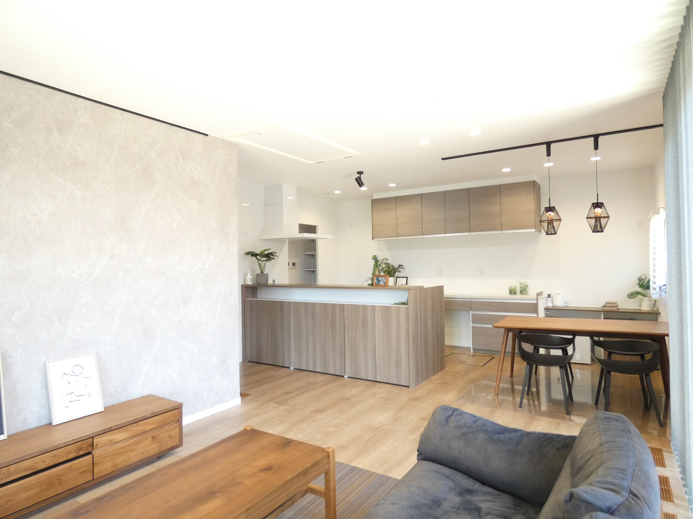 ソファからLDKが見渡せます。（2026.4撮影）