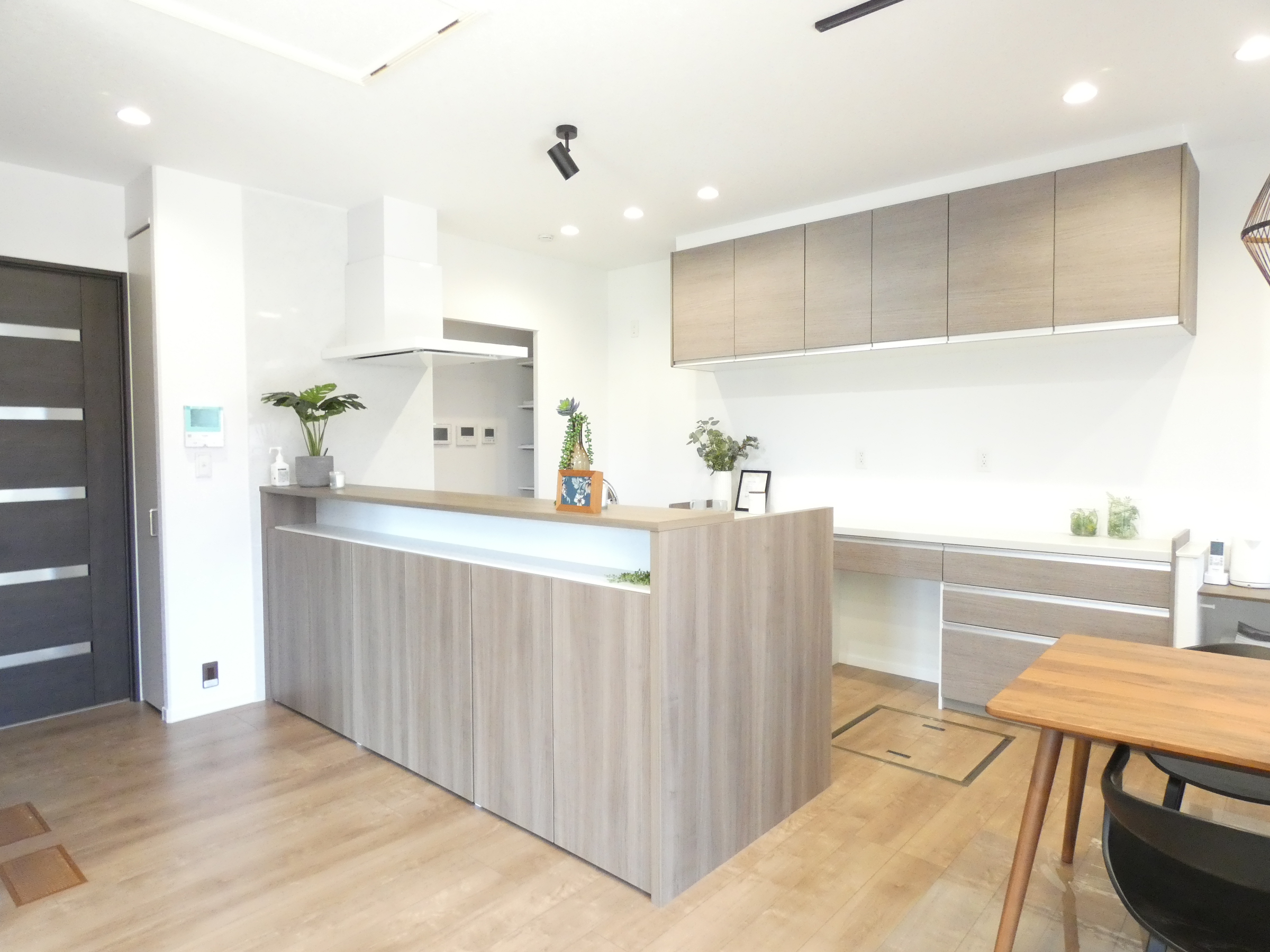 横並びのダイニングです。（2026.4撮影）