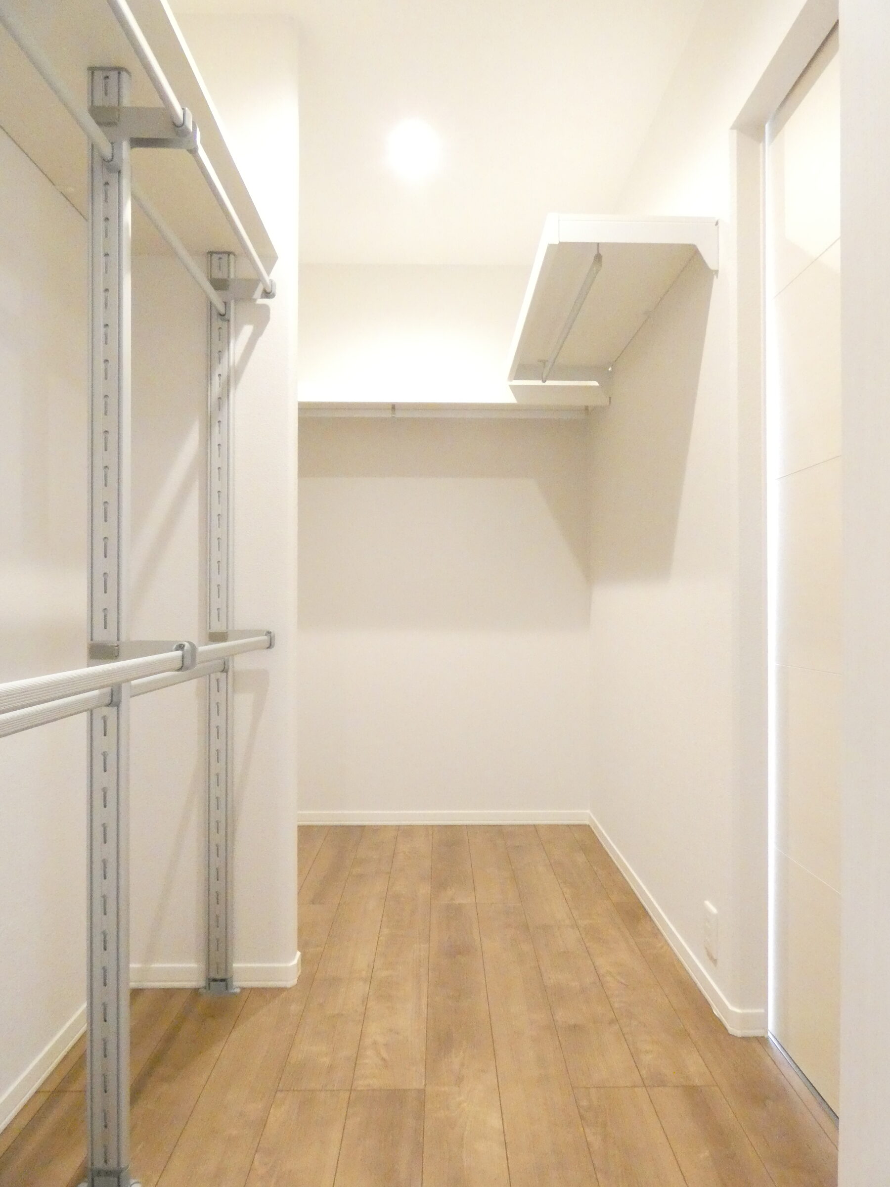 ウォークインクローゼット。（2026.4撮影）