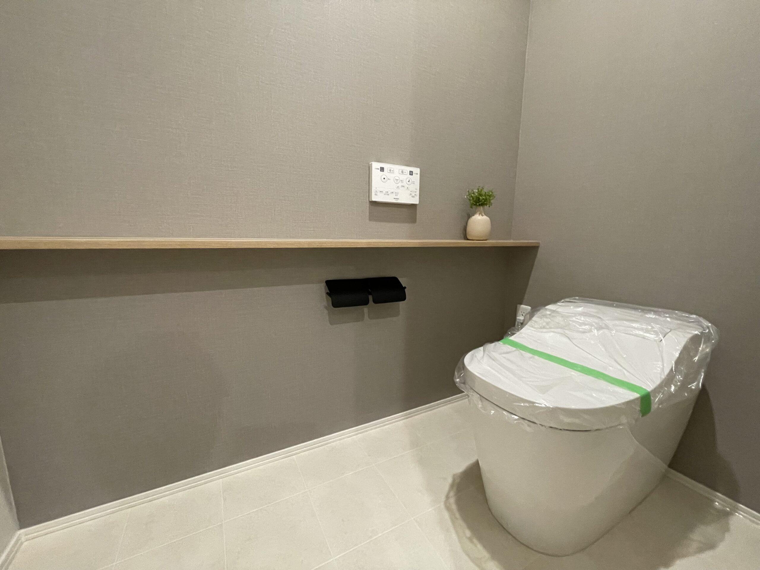 1階トイレはパナソニックのアラウーノを採用♪