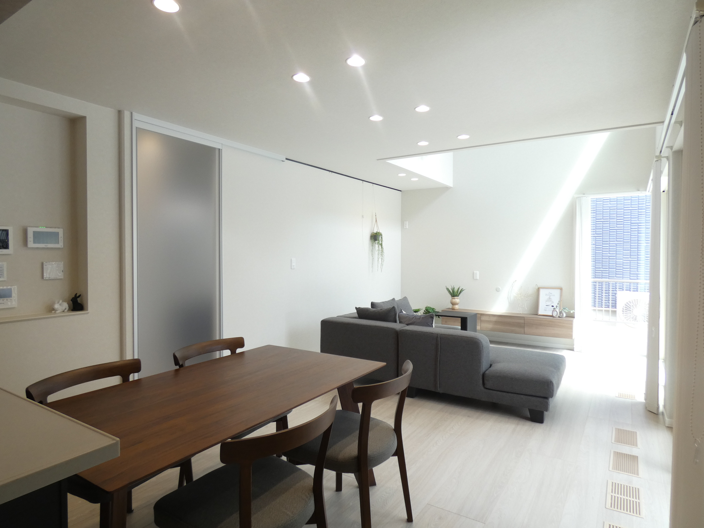 配膳しやすいダイニングです。（2026.4撮影）