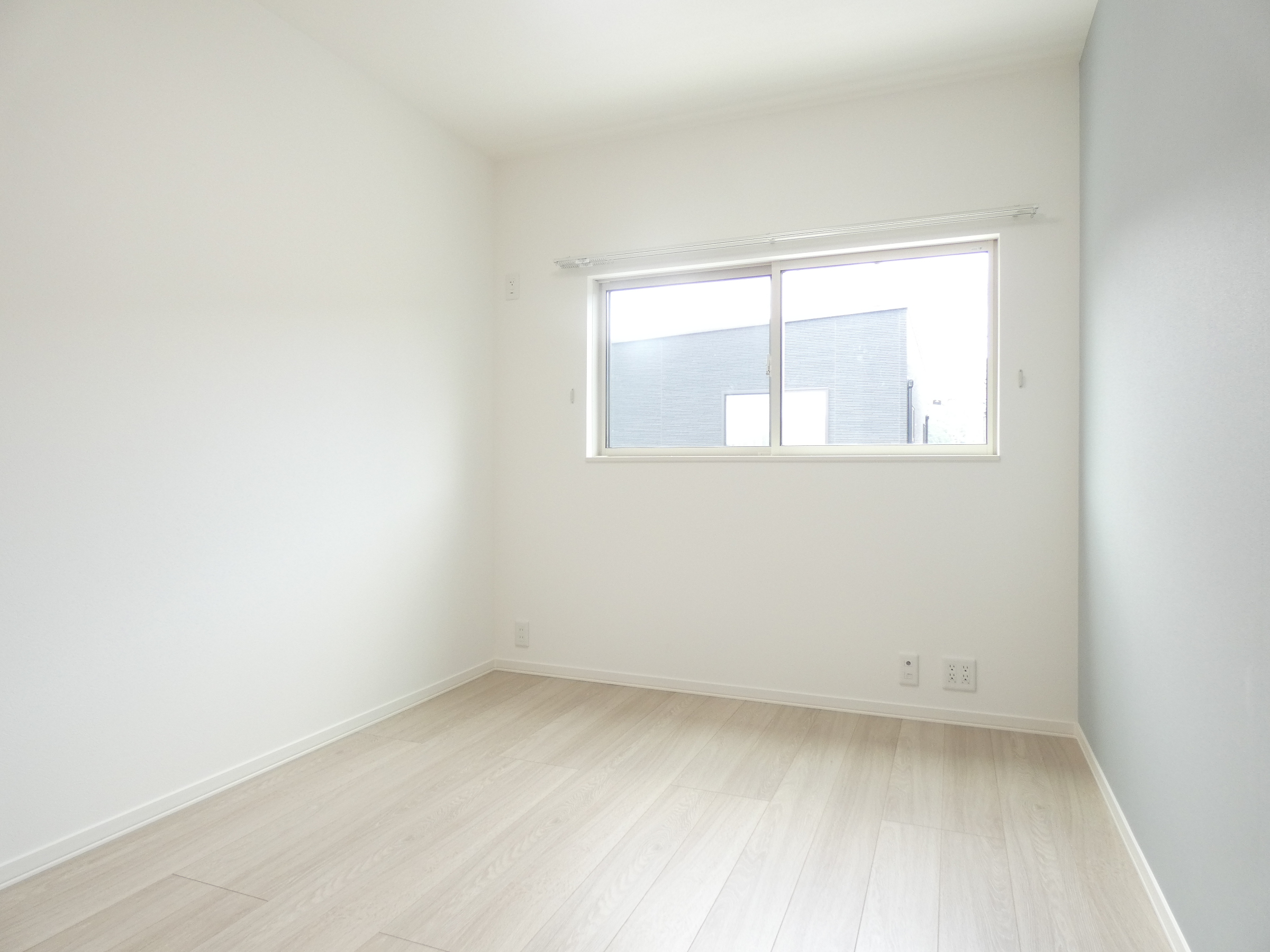 アクセントクロスを施工した子ども室。（2026.4撮影）