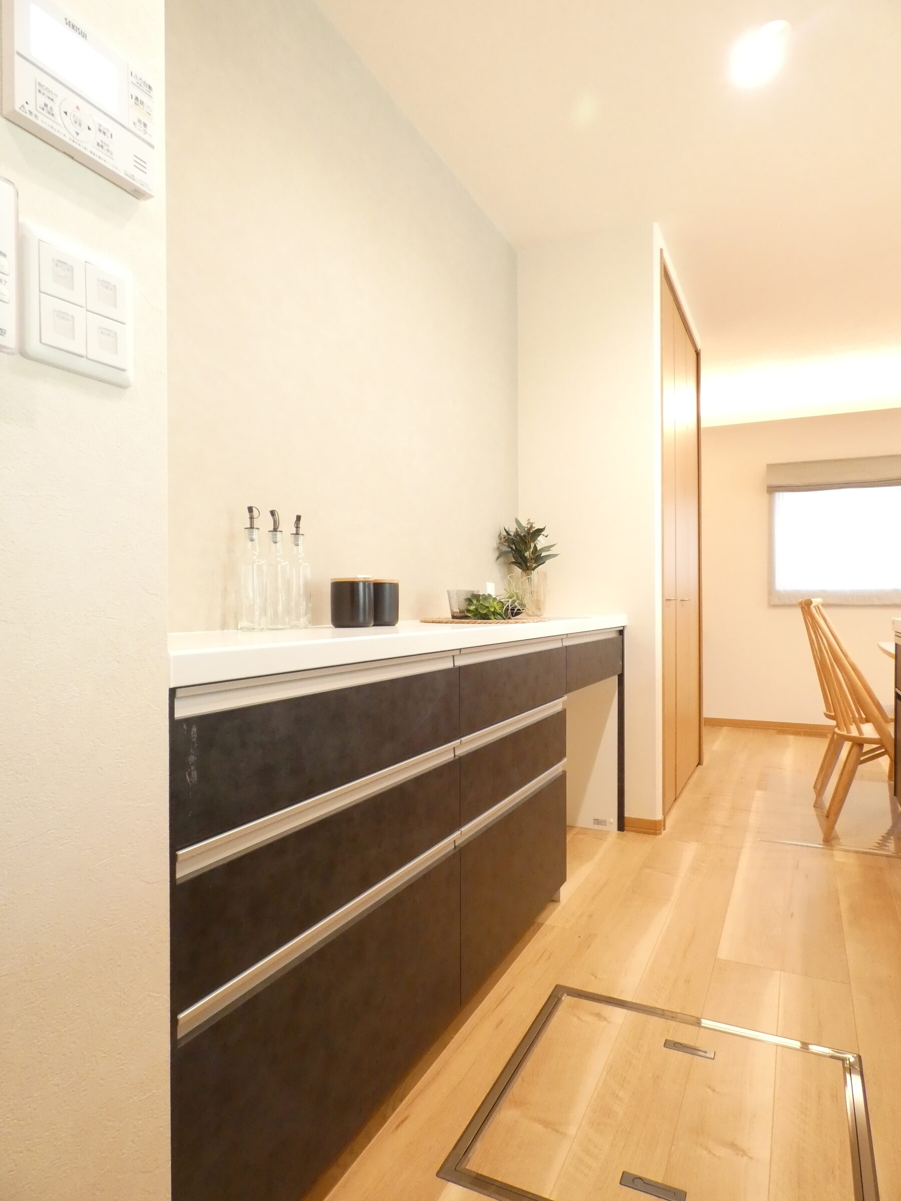 大容量の背面収納つきです。（2026.2撮影）