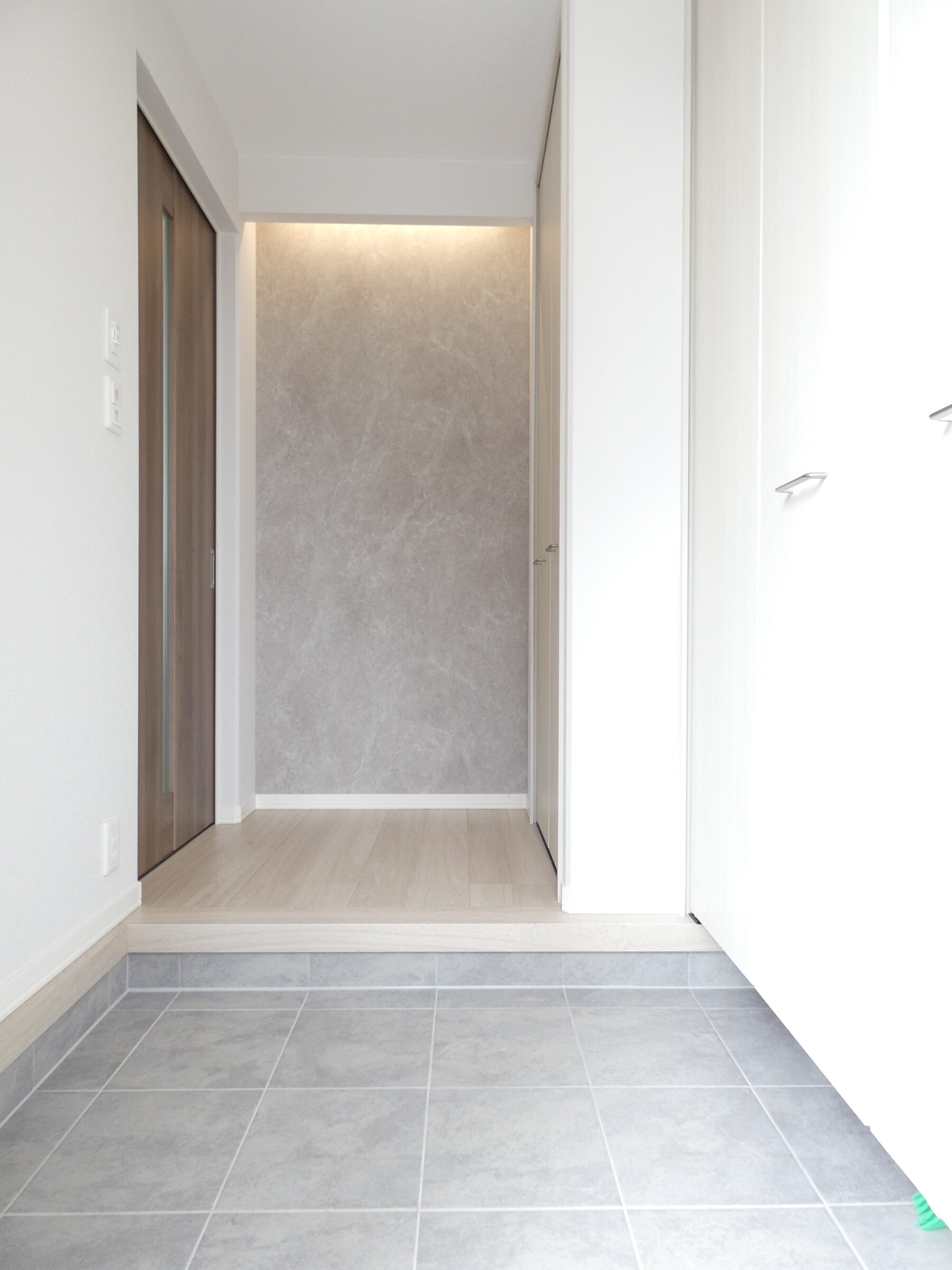 間接照明で素敵な雰囲気が広がります。（2026.4撮影）