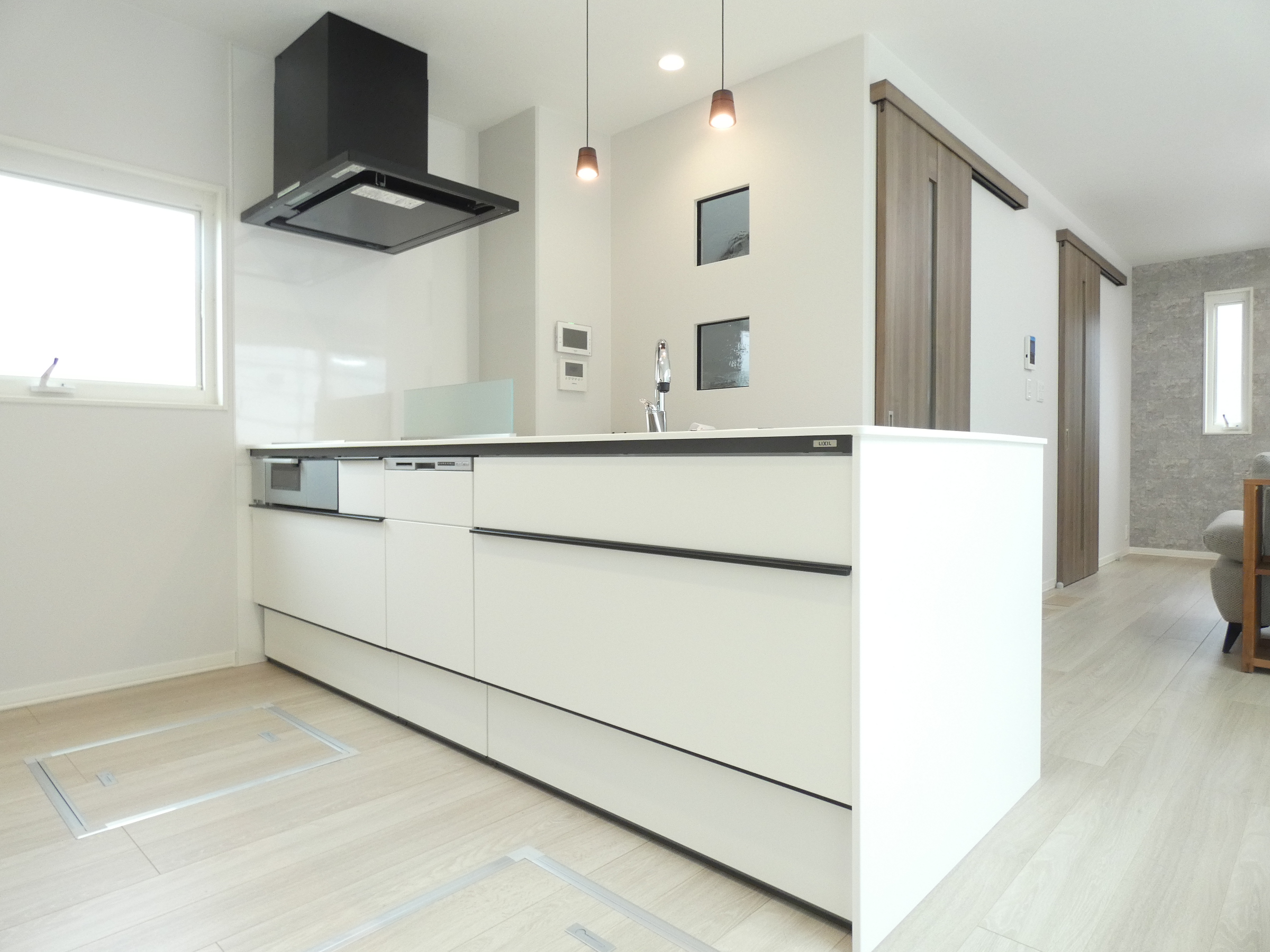 換気扇の黒色がアクセントになっています（2026.4撮影）