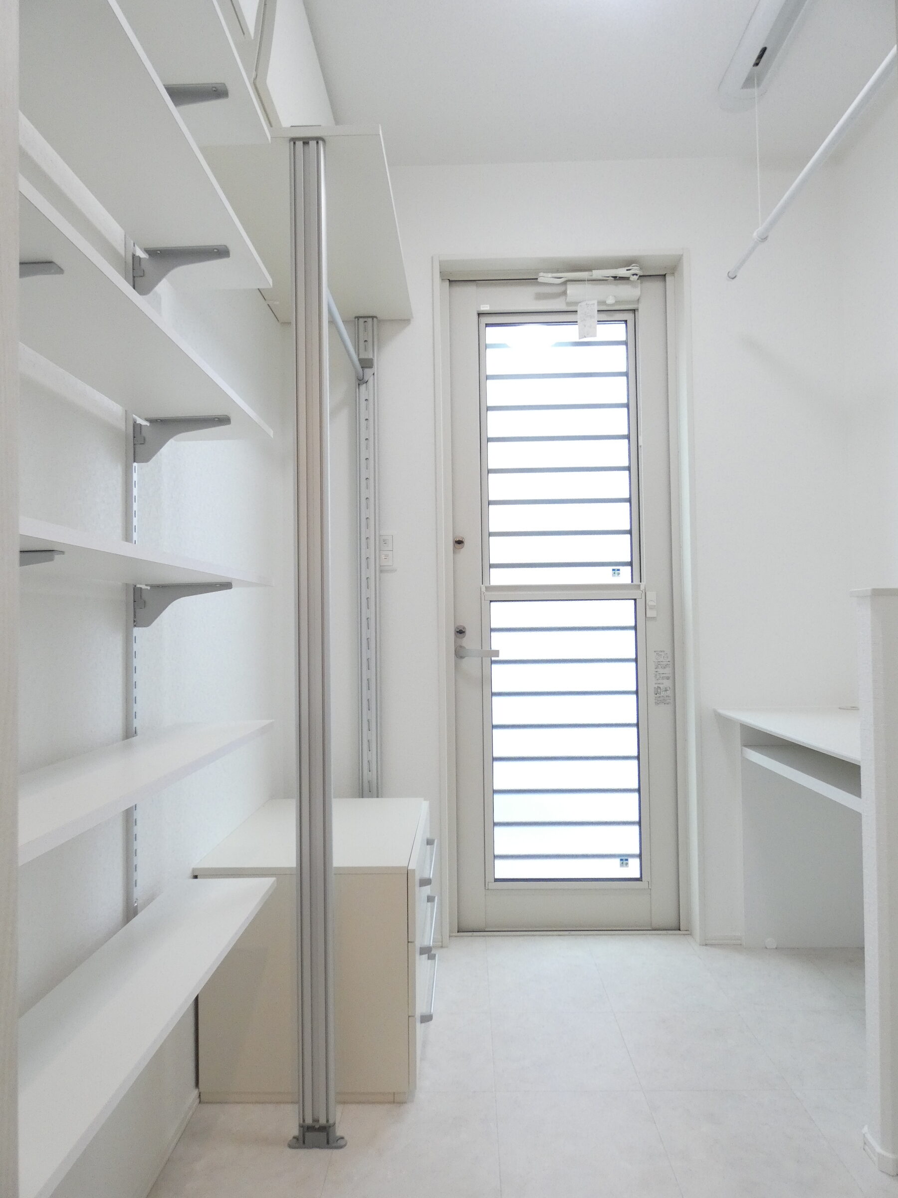 ランドリールームにはカウンターも完備！（2026.4撮影）