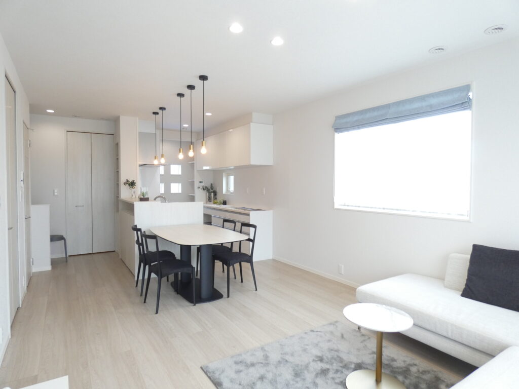 伊佐江19号地内観