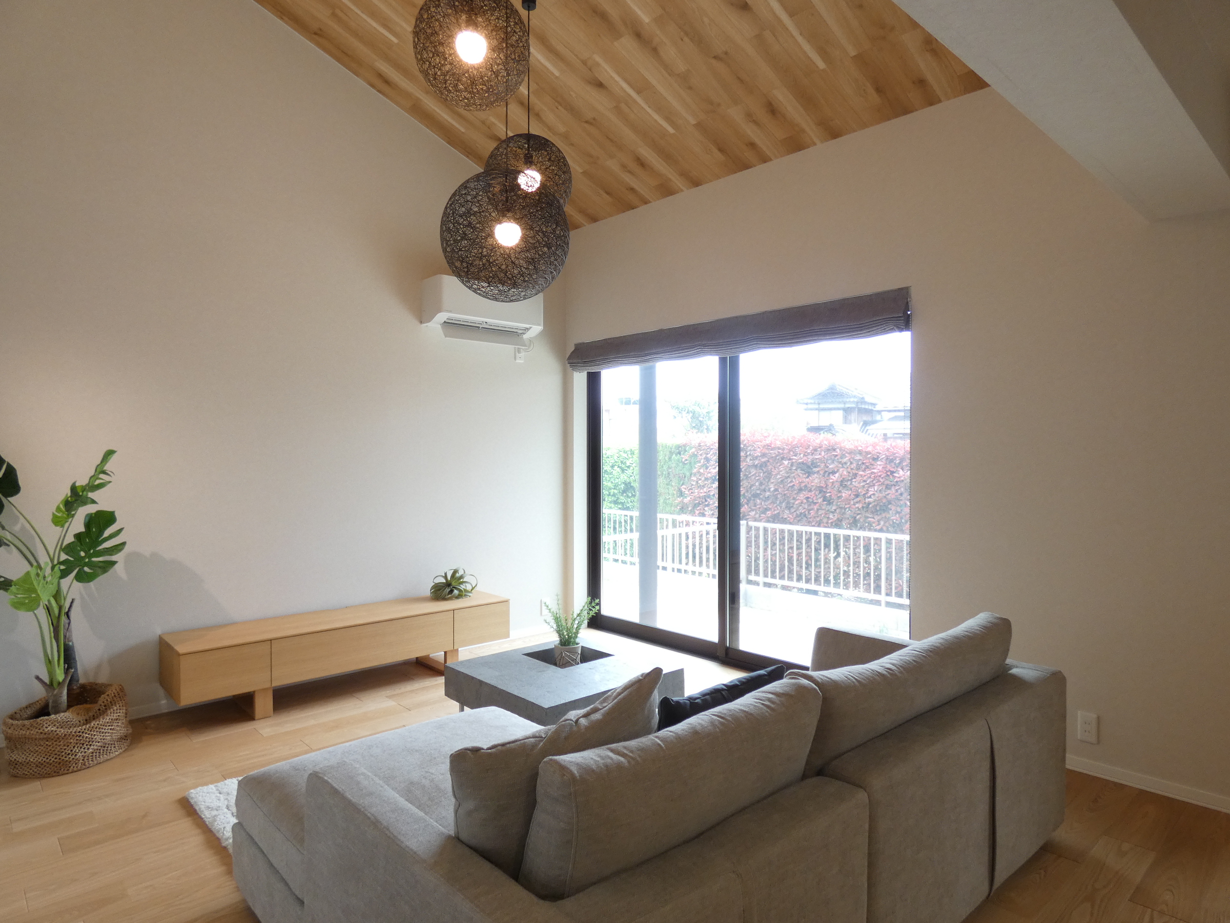 伊佐江18号地内観