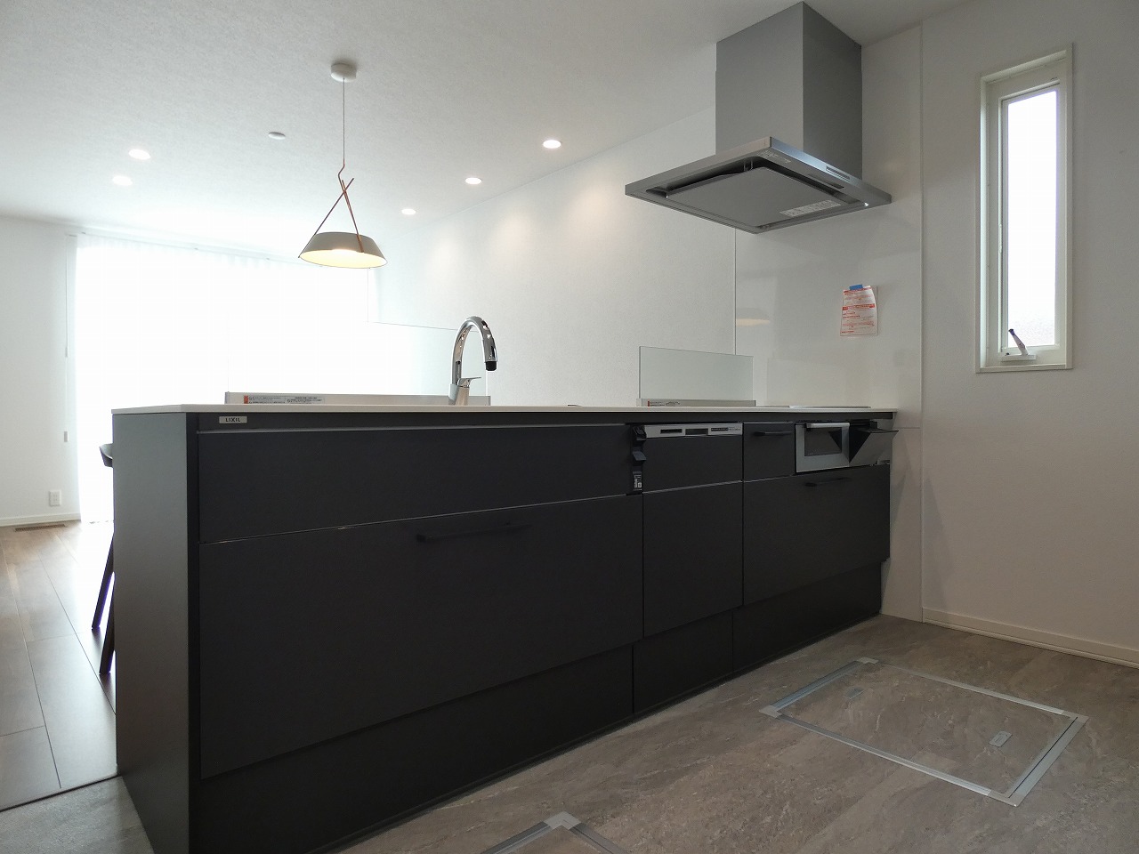 スタイリッシュなキッチン（2025.11撮影）